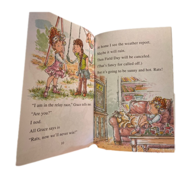 Set of 4 Brand New Fancy Nancy Level 1 Books Kindergarten - 1st Grade Children's - Picture 5 of 10